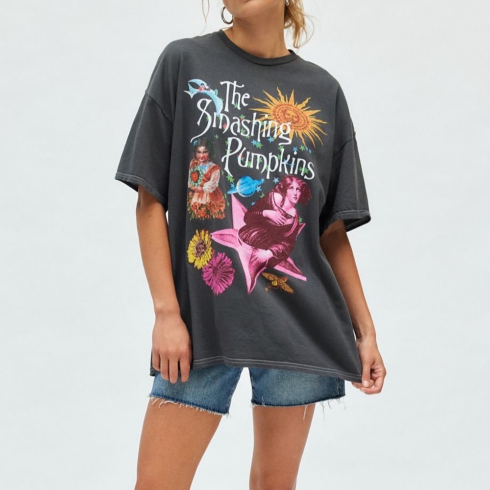 Oversized The Smashing Pumpkins mellon collie tour graphic tee
